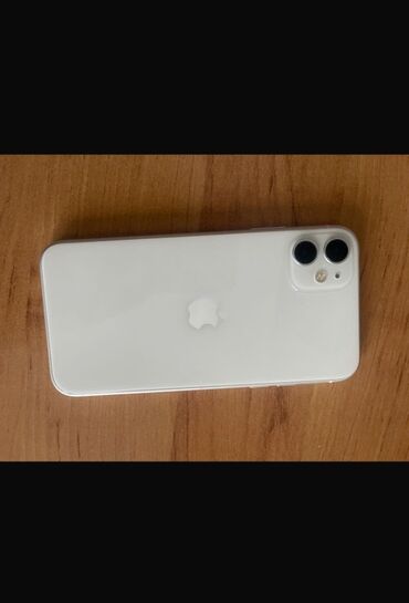 самые популярные телефоны: IPhone 11, Колдонулган, 128 ГБ, Ак, Заряддоочу түзүлүш, 83 %
