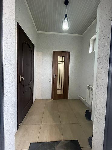 Продажа коттеджей и домов: 🏡 Продаётся 4-комнатный двухэтажный дом в районе Ак-Ордо 3! 📍 — 3