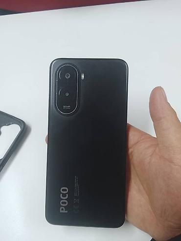 POCO M7 (Xiaomi HyperOS) - Экран: полноразмерный с центральным