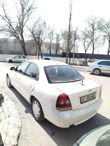 Daewoo: Daewoo Nubira: 1999 г., 1.5 л, Механика, Бензин, Седан