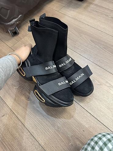 Мужские кроссовки, 39, 39.5, Balmain, Б/у, цвет - Черный, Самовывоз, Платная доставка