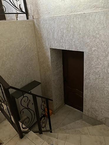 Продажа коттеджей и домов: 🏙️ Продаётся: частный дом — 230 м² 📍 Локация: Бишкек, Ак-Орго ж/м — 7