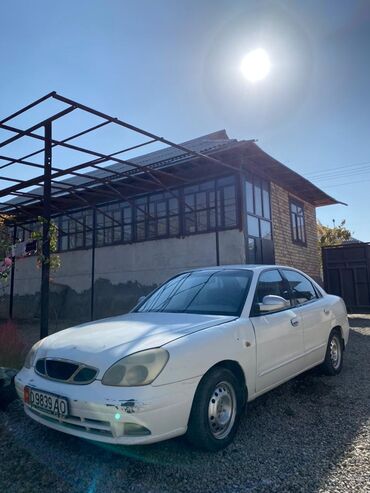 нубиа: Daewoo Nubira: 2000 г., 1.6 л, Механика, Бензин, Седан