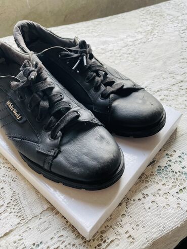 Женская обувь: Ботинки и ботильоны Ecco, 42, цвет - Черный