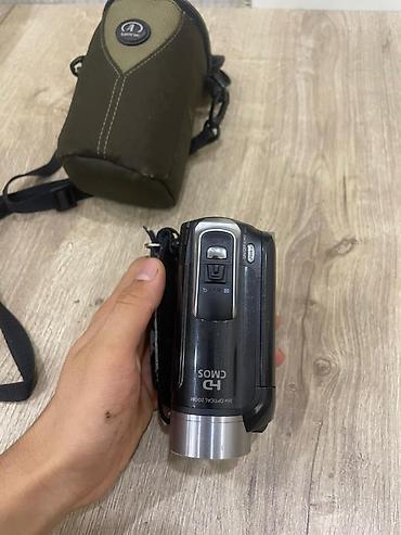 Видеокамеры: Canon Legria HF R17 - HD Видеокамера с отличной специальной сумкой — 7