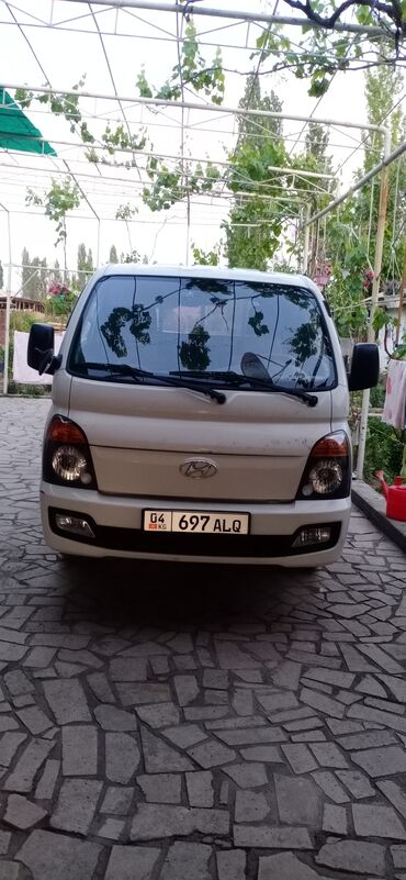 Hyundai: Hyundai Porter: 2018 г., 2.5 л, Автомат, Дизель, Универсал
