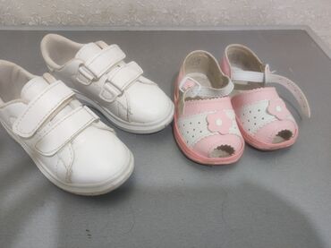 Детская обувь: Ботасы турецкие размер 25.по стельке 17 см за 250с.сандали 23 размер