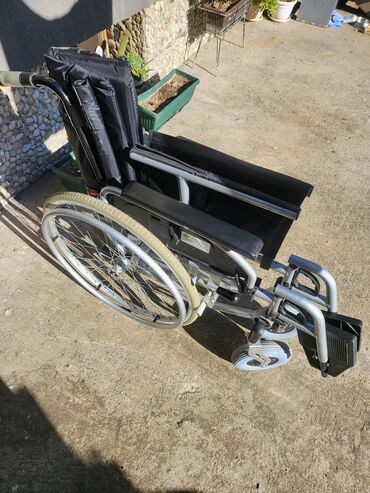 Invalidska kolica: Invalidska (ručna) kolica – aluminijumski ram - Stabilna, lagana — 9