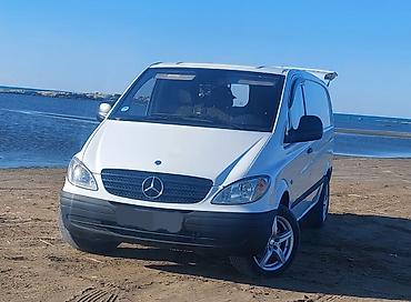 mercedes vito van: Mercedes-Benz Vito yük/furqon - Kuzov: ağ rəngli, kompakt furqon — 1