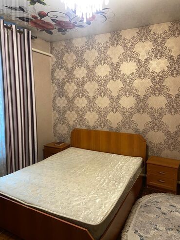 подушки для спальни: Уктоочу бөлмө гарнитуру, Эки кишилик керебет, Жыгач, түсү - Саргыч боз