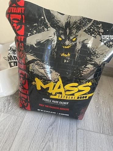 canada: Mutant MASS Extreme 2500 — высококалорийный гейнер для набора мышечной — 1