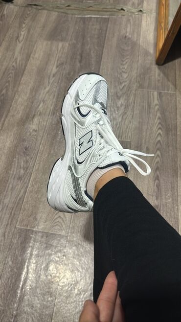 кроссовки найк аир форс: Кроссовки, 40, New Balance, Б/у, цвет - Белый