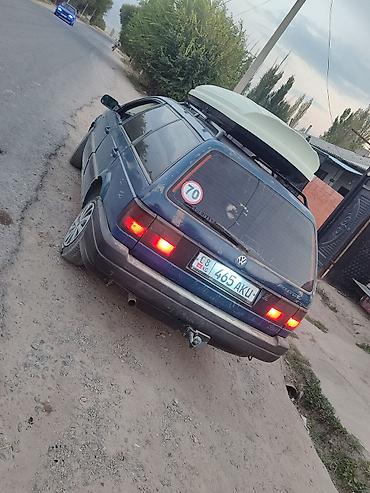 Унаа: Volkswagen Passat: 1989 г., 1.8 л, Кол менен иштөөчү, Бензин — 6