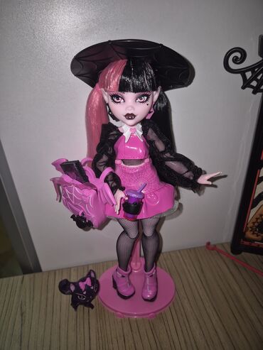 Oyuncaqlar: Draculaura core refrefresh g3 monster high kukla, ideal veziyyetde və