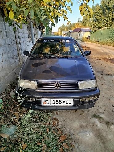 Volkswagen: Volkswagen Vento: 1992 г., 1.8 л, Механика, Бензин, Седан — 2