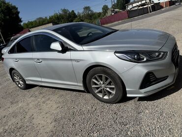 Легковой транспорт: Сдаю в аренду: Легковое авто, Под такси