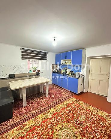 Продажа коттеджей и домов: 🏠Продаётся дом в с. Сокулук 🟡Комнаты: 4 🟡Участок: 10 соток — 5