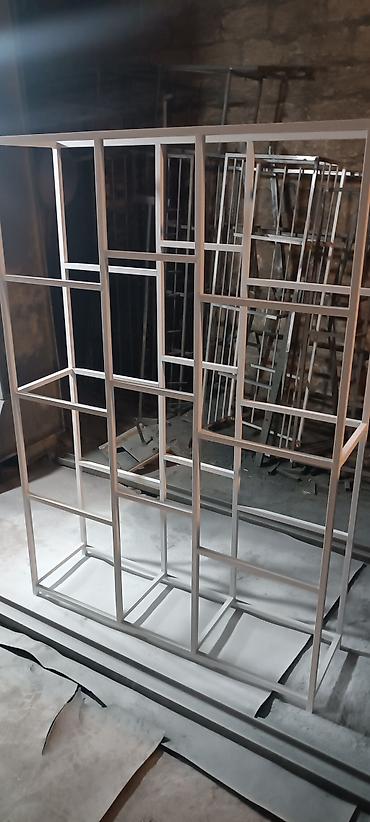 ciledagi bitkisi: Sərgi stendi, Metal, Azərbaycan, Dizayn, proyekt mövcuddur — 2