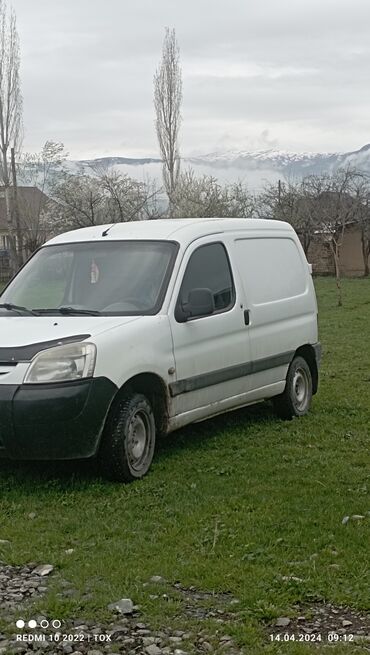 машина которгуч: Peugeot Partner: 2010 г., 1.4 л, Механика, Бензин, Van