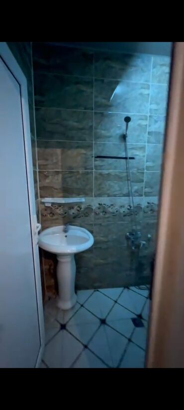 Uzunmüddətli kirayə evlər: 60 kv. m, 2 otaqlı, Kombi, Qaz, İşıq — 10