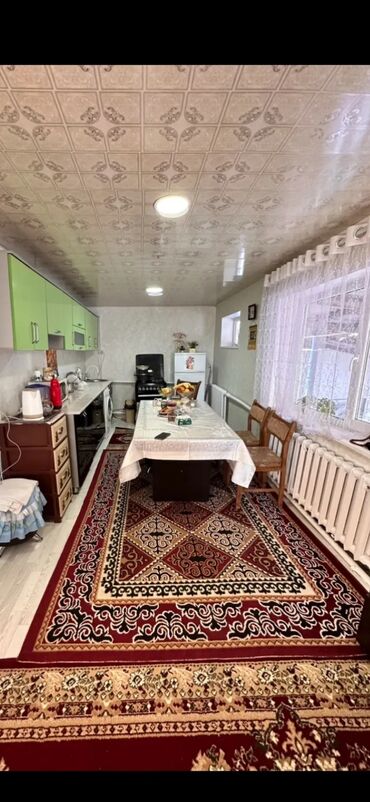 каражыгач дом: 65 кв. м, 3 бөлмө, Унаа токтотуучу жай, Забор, тосулган