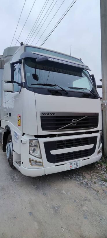 грузовой автовоз: Тягач, Volvo, 2013 г., Автовоз