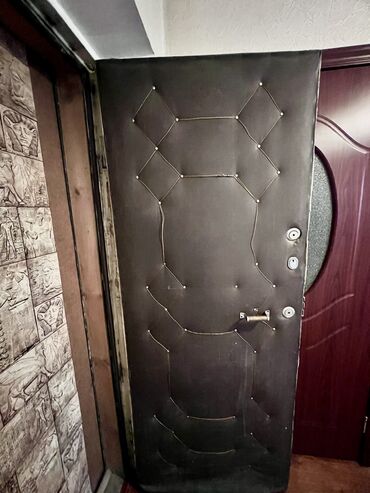 спальные кравать: Батир үчүн эщик, Soundproof, from Soviet, Колдонулган