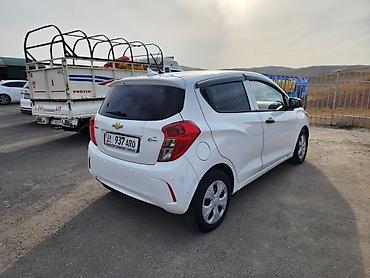mersedes e320: Chevrolet Spark: 2016 г., 0.1 л, Автомат, Бензин, Хэтчбэк — 4