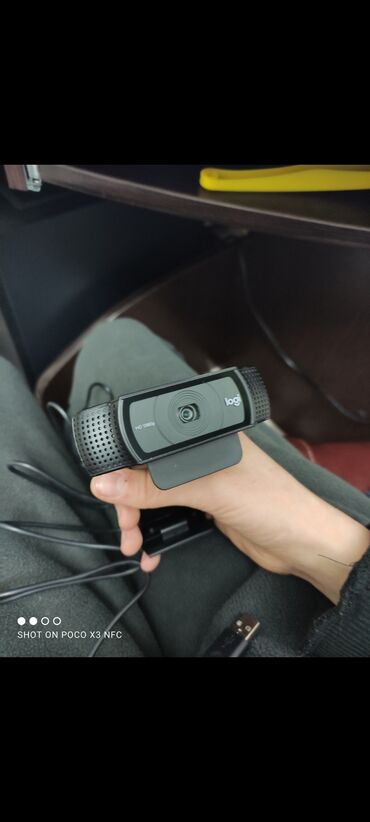 фонарь для видеокамеры: Срочно продаю веб-камеру Logitech C920s PRO HD WEBCAM. В идеальном