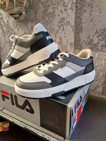Кроссовки и спортивная обувь: Кроссовки Fila FX-1000 Low M, сочетающие в себе стиль и комфорт