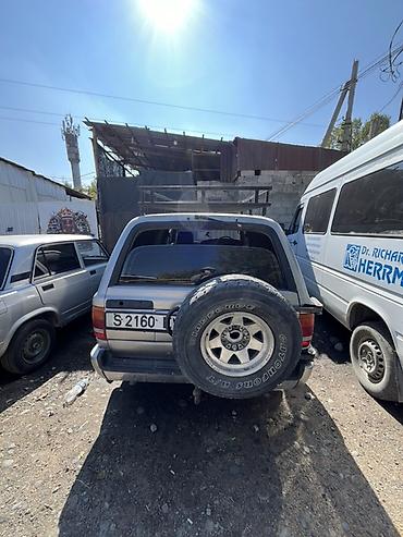 Toyota Hilux Surf: 1989 г., 2.5 л, Автомат, Дизель, Внедорожник at lalafo.kg Toyota Hilux Surf: 1989 г., 2.5 л, Автомат, Дизель, Внедорожник