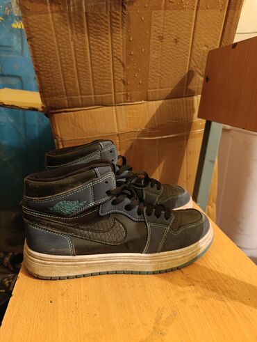 макаси мужские: Кроссовки, 39, Air Jordan, Б/у, цвет - Синий, Самовывоз