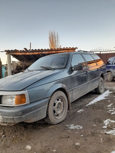 Volkswagen: Volkswagen Passat: 1991 г., 1.8 л, Механика, Бензин, Универсал