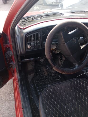 шипованные шины б у: Volkswagen Passat: 1993 г., 1.8 л, Механика, Газ, Универсал