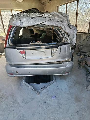 Honda: Honda Stream: 2004 г. — 2