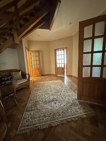 Долгосрочная аренда домов: 500 м², 6 комнат и более, Орто-Сай с., Семейным at lalafo.kg — 16 Долгосрочная аренда домов: 500 м², 6 комнат и более, Орто-Сай с., Семейным — 16