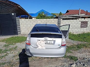 Продажа авто: Toyota Prius: 2006 г., 1.5 л, Гибрид, Хэтчбэк — 3