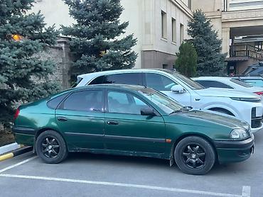8: Toyota Avensis: 1998 г., 1.8 л, Механика, Бензин, Хэтчбэк — 2