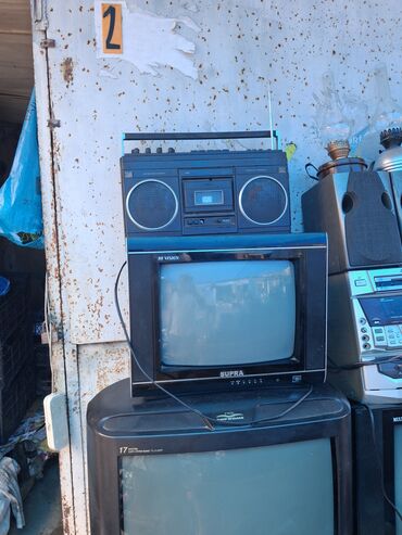 Digər texniki əl alətləri: Qarışıq köhnə əşyalar və alətlər dəsti Məhsulun tərkibi (şəkillərdə — 8