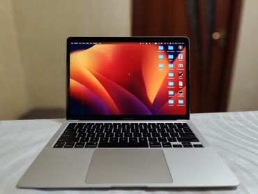 apple macbook m1: Ультрабук, Apple, 8 ГБ ОЗУ, Apple M1, 13.3 ", Б/у, память SSD