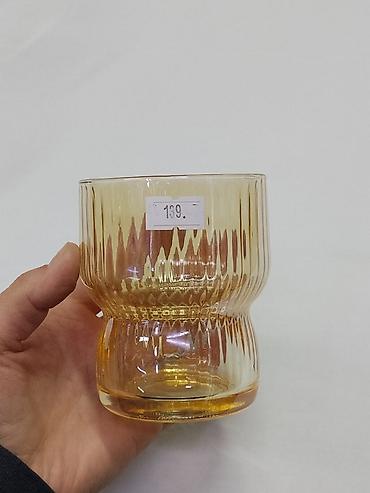 Стакан из цветного стекла (янтарный оттенок) с рельефными