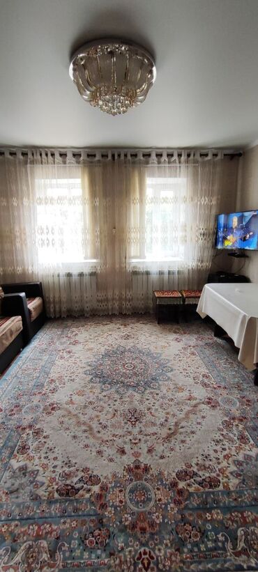 аламидинский район: 60 м², 3 комнаты, Старый ремонт С мебелью