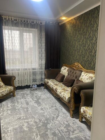 красивые дома в кыргызстане: 110 м², 4 комнаты, Свежий ремонт