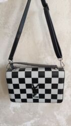 Классические сумки: Классическая сумка, Yves Saint Laurent (YSL), Застежка на молнии, Регулируемый ремень, Разделенные отделения, Женские, Б/у — 7