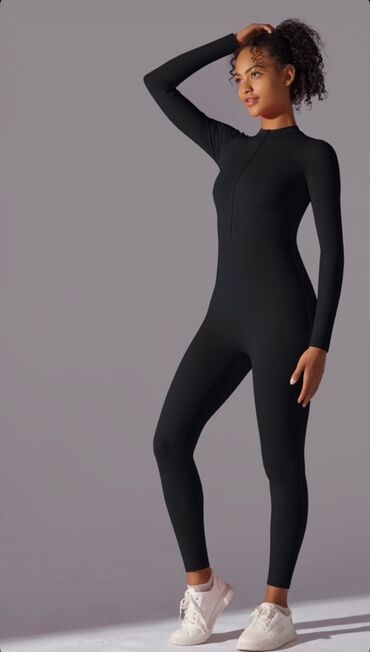 прокат народных костюмов: Женский комбинезон (catsuit) для спорта и повседневной носки - Цвет