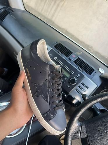 голден гус кеды: Кроссовки GGDB Sneakers - Модель: низкие кеды с фирменной звездой — 1