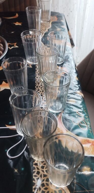 yeni il qabları: Stəkanlar qranennıe. Biri 4 manat. 80-cı illər