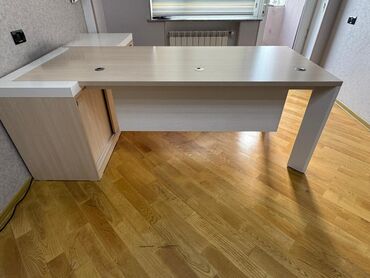Sifarişlə işçi masaları: Ofis üçün künc tipli iş masası və modul şkaf - Material: laminat/MDF — 1