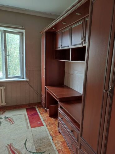 сдаю 2 комнатную квартиру на долгий срок: 2 бөлмө, Кыймылсыз мүлк агенттиги, Чогуу жашоосу жок, Толугу менен эмереги бар