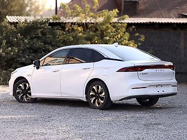 aion s plus: GAC Aion S — электрический седан Кузов и дизайн: - Аэродинамичный — 4